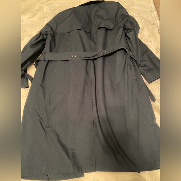 LONDON FOG Men's Iconic Double Breasted Trench Coat with Zip-Out Liner - Picture 8 of 10